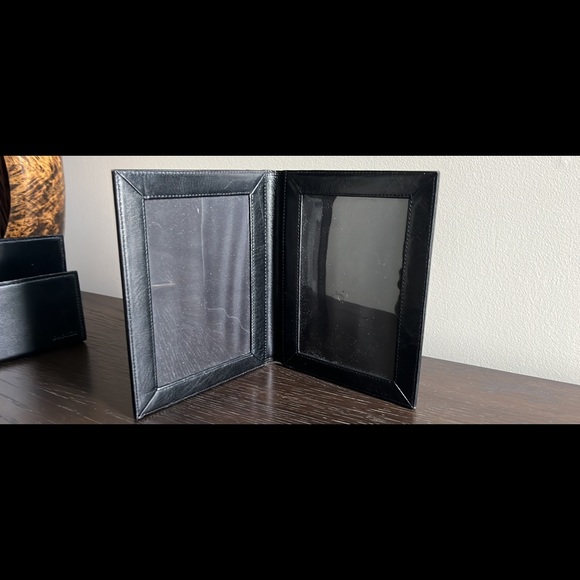 Danier Leather Executive Desk Set - Genuine Leather - Picture 3 of 3